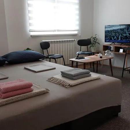 Studi-apartman Kestenov Stan Apartmán Vrsac